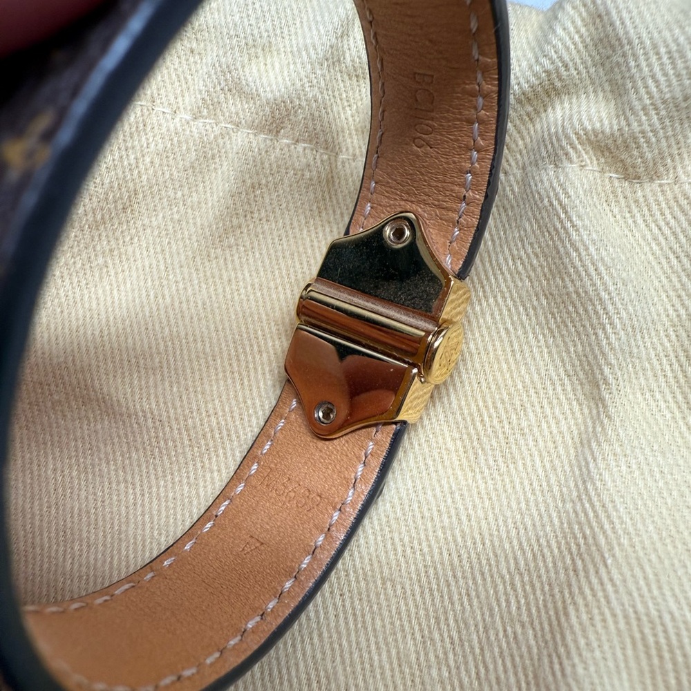 Louis Vuitton Brown Monogram Bracelet - Size 17 - Picture 3 of 6